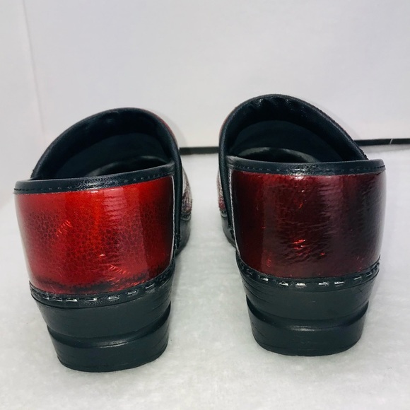 Sanita Red Nursing Clogs - Picture 8 of 11